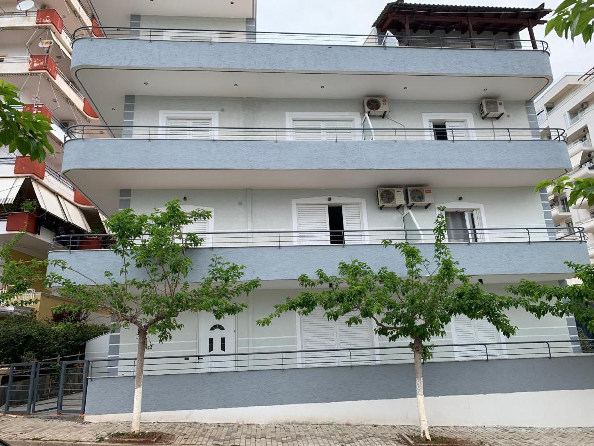 Bardhi Apts Sarandë Esterno foto