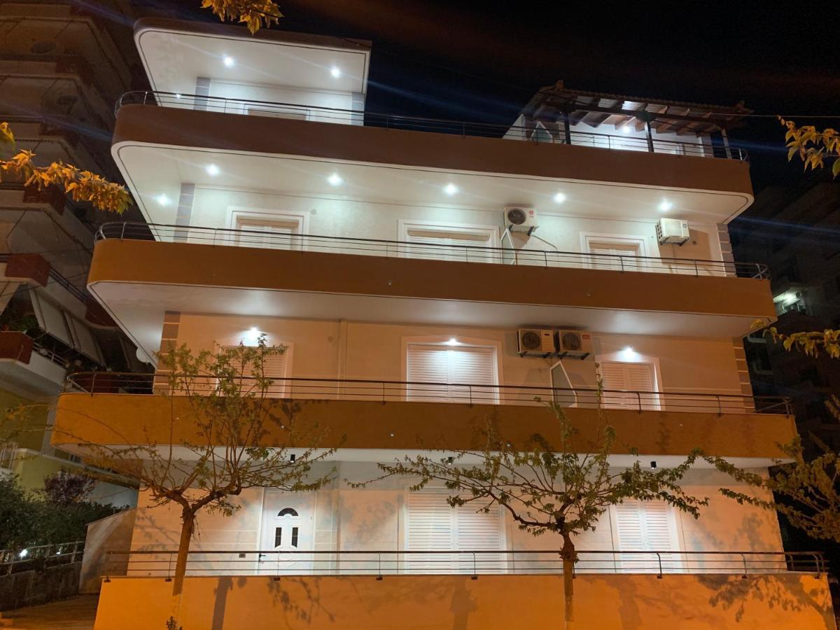 Bardhi Apts Sarandë Esterno foto