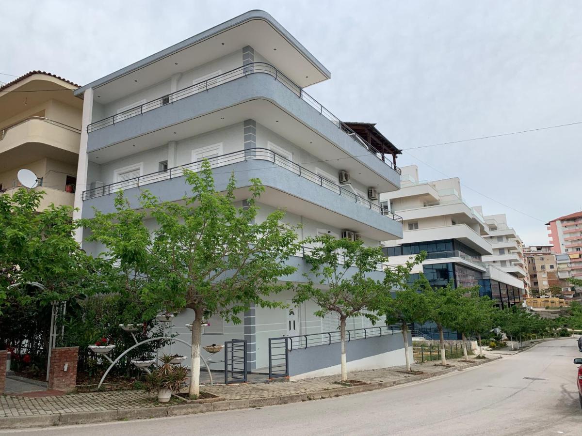 Bardhi Apts Sarandë Esterno foto
