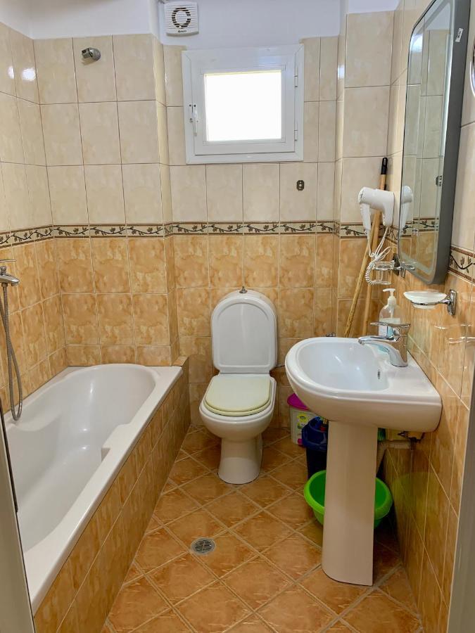 Bardhi Apts Sarandë Esterno foto