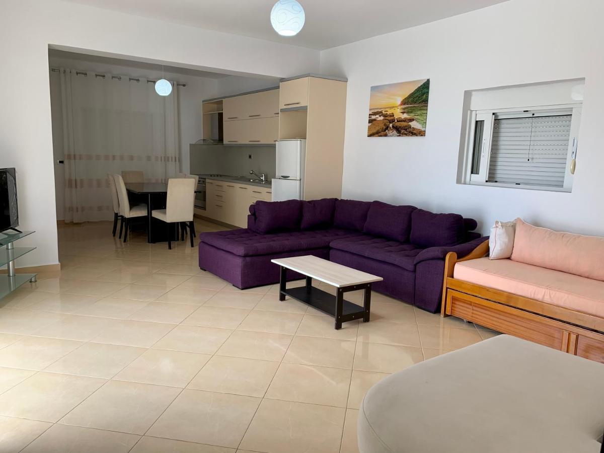 Bardhi Apts Sarandë Esterno foto