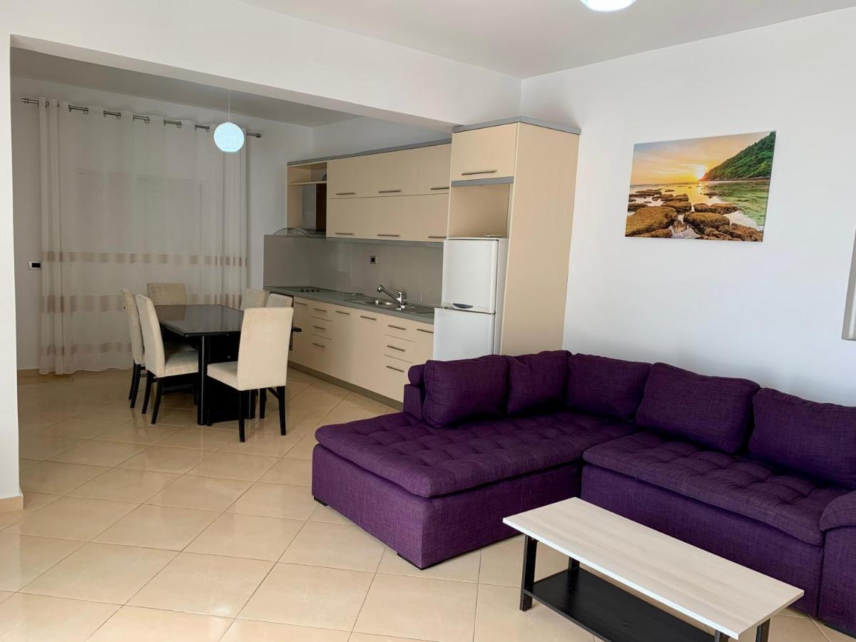 Bardhi Apts Sarandë Esterno foto