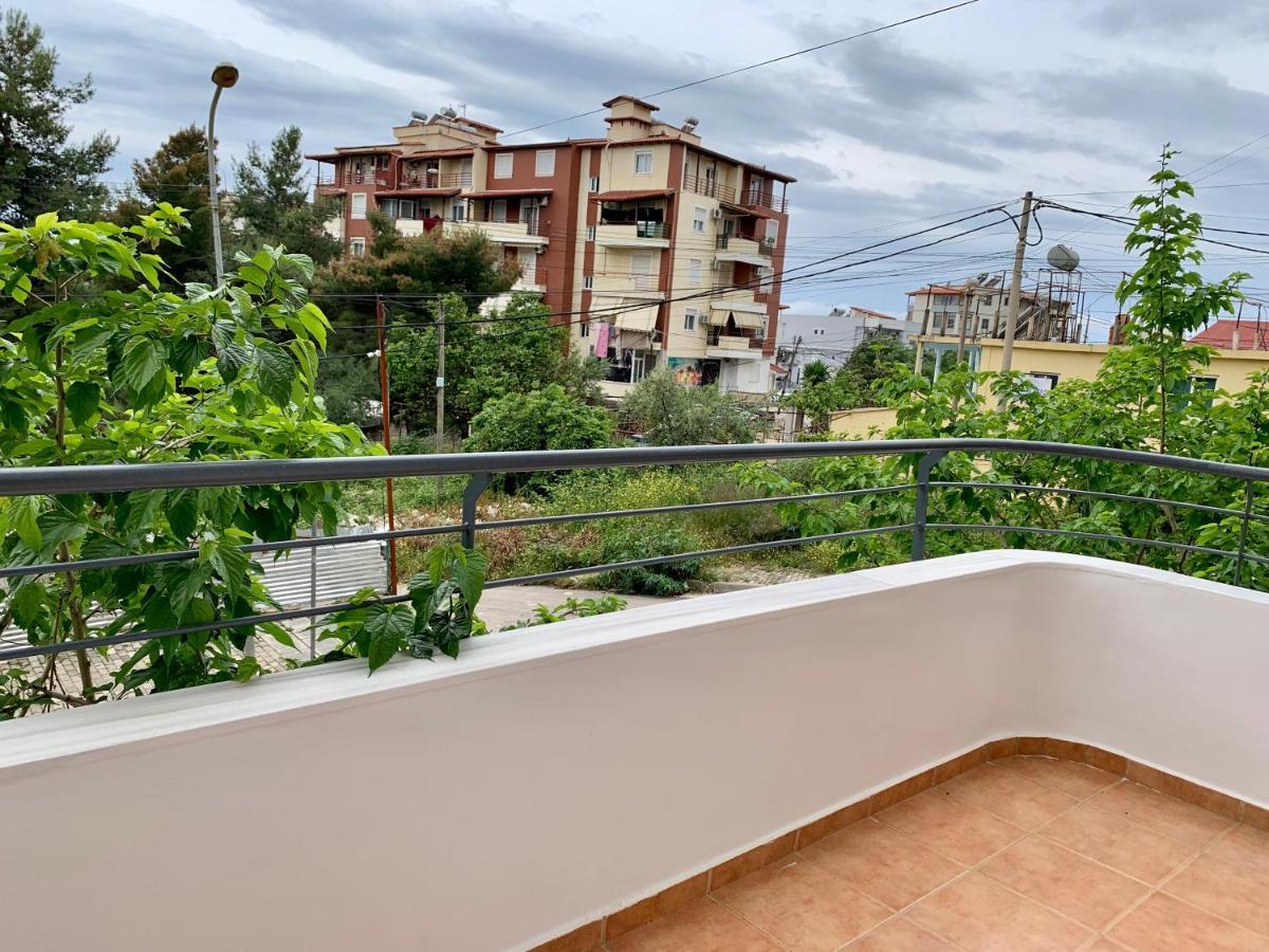 Bardhi Apts Sarandë Esterno foto