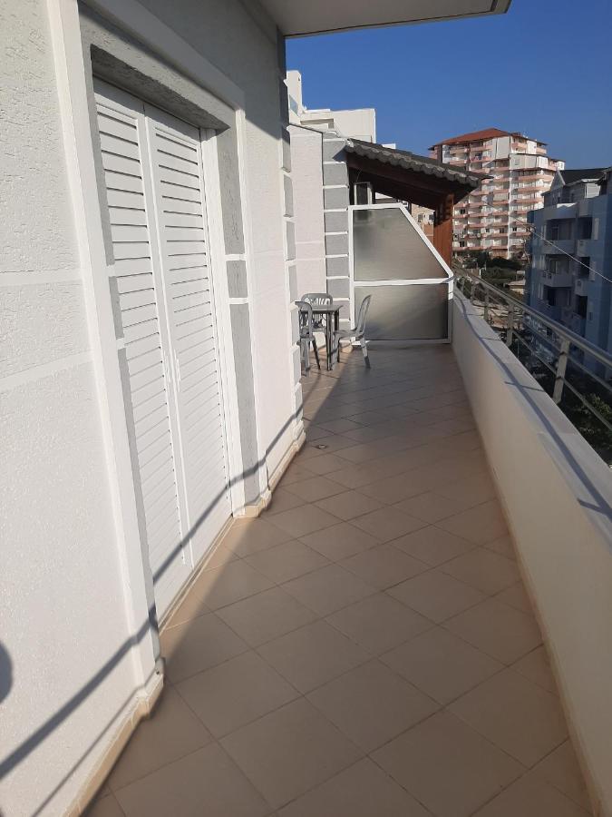 Bardhi Apts Sarandë Esterno foto